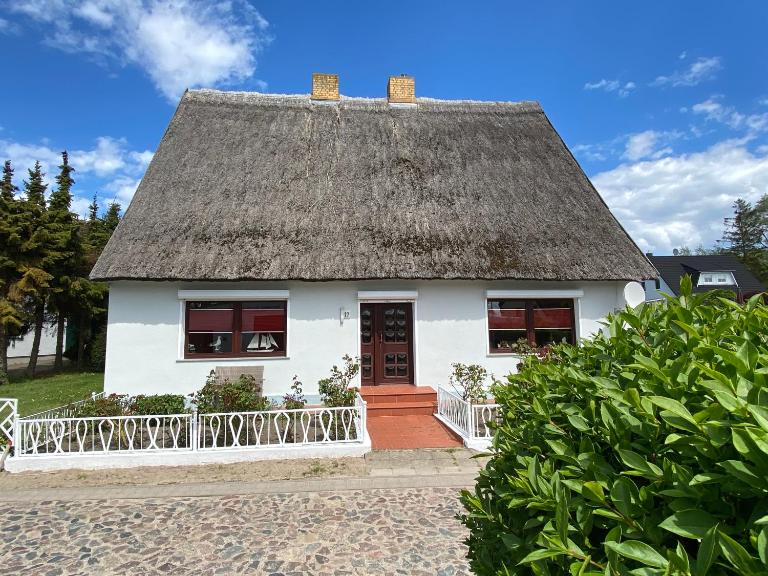 Ferienhaus MS Fischerhus mit 250 qm im Ostseebad - B&B Groß Zicker