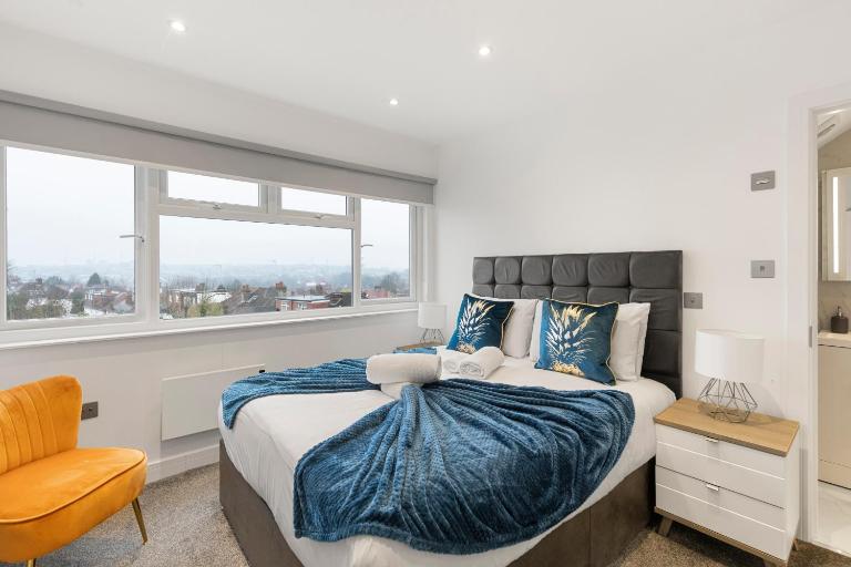 Luxurious 2 BR - Apartment - Sleeps 6 - B&B Londra