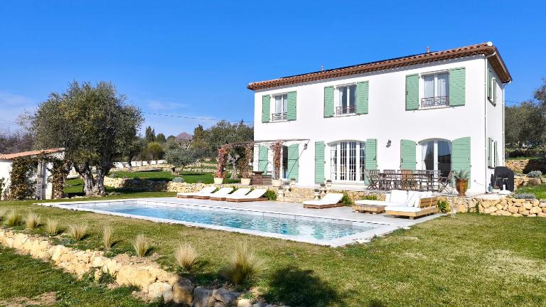 Lou Masadous : Magnifique villa tout confort avec piscine chauffée 11x3.5 - B&B Montauroux