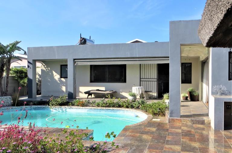 Tucker's Self Catering Flatlet - Bed and Breakfast Kaapstad