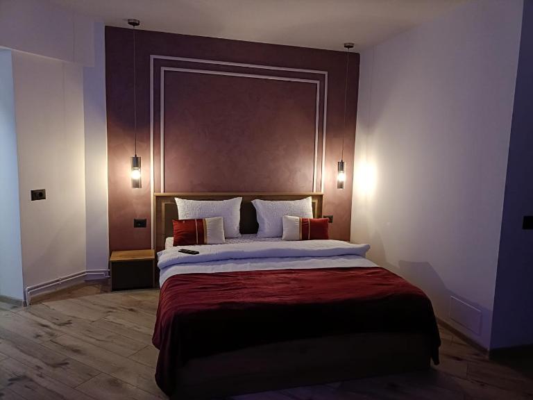Central Train Station Apartment - B&B Braşov