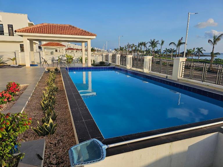 Luxury Villa on Sea View - B&B Fumba Uwandani