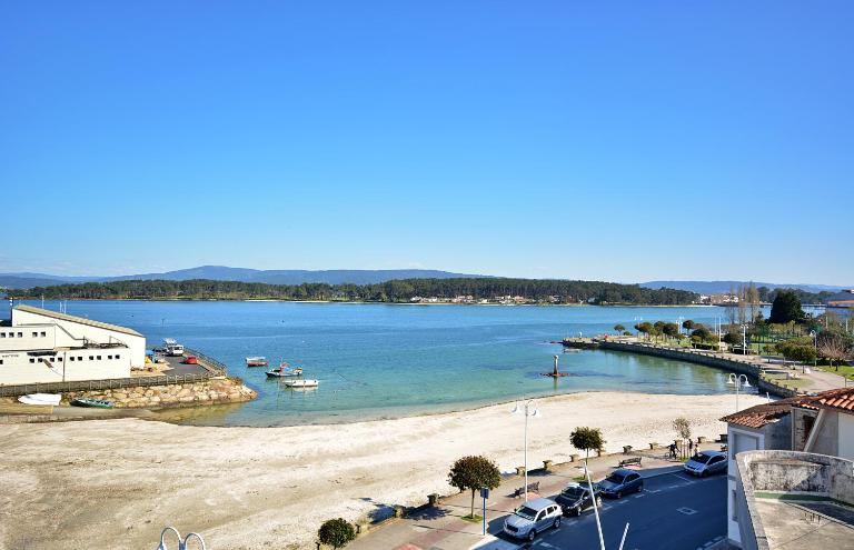 Apartamento con terraza frente al mar en O Grove - B&B O Grove