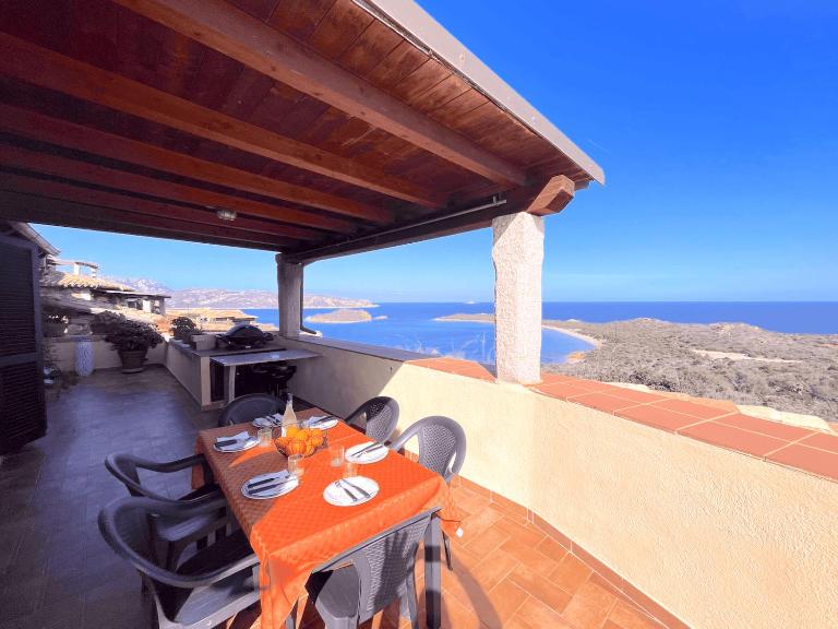 Punta Est - Quadri VEGA Grande Terrazza Vista Mare - B&B Capo Coda Cavallo