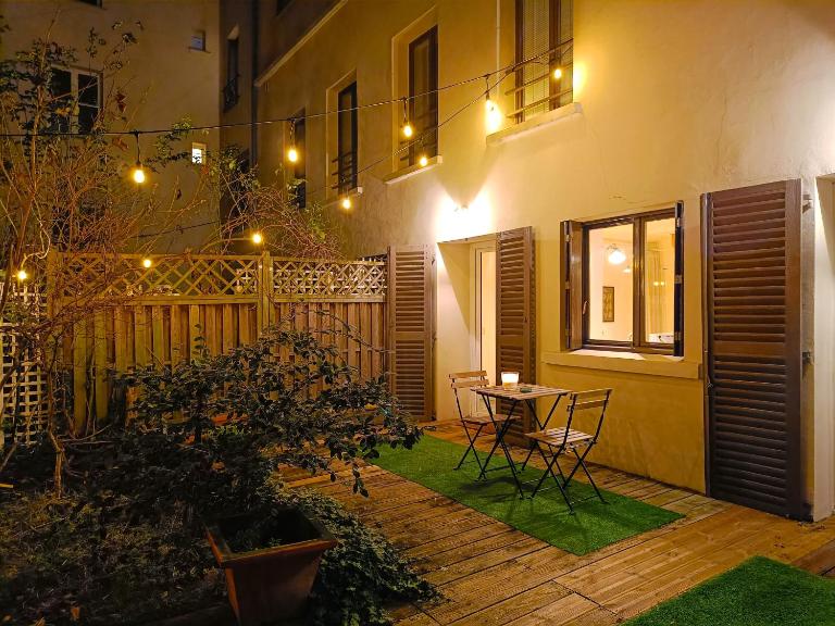 Peaceful apartment with private garden - B&B Clichy