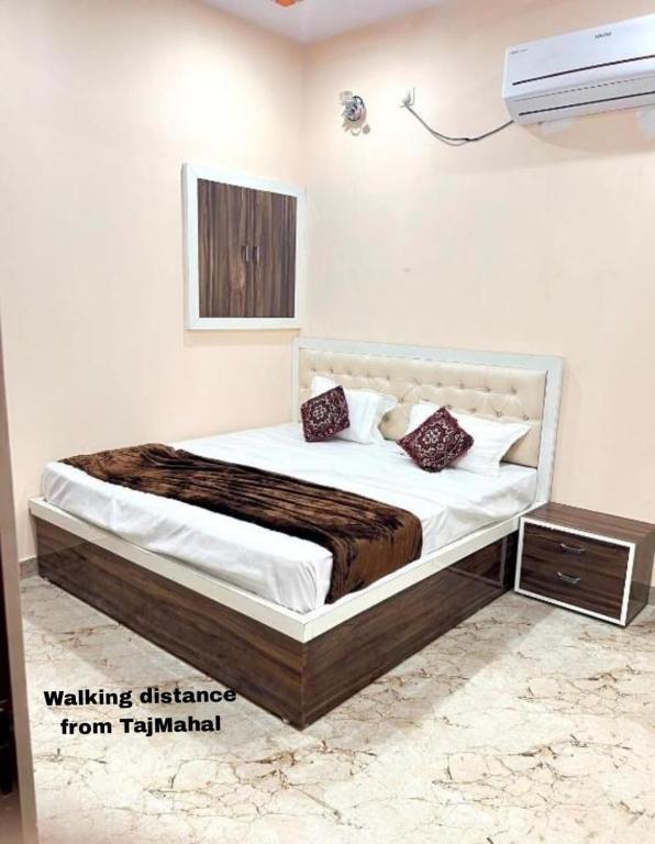 The Orchid Villa Homestay - B&B Agra