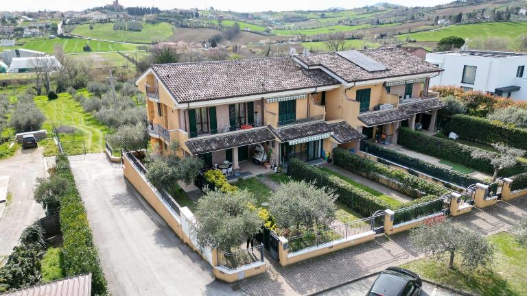 Le dimore degli Ulivi - B&B Coriano