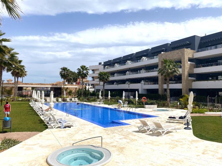 Lujoso Ático en Flamenca Village! - Chambres d'hôtes Alicante
