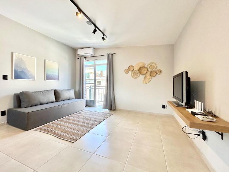 007 - Apto com 2 dormitórios na praia de Bombas - Ferienwohnung Bombinhas