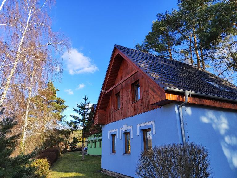 Resort Koloděje-modrý dům - Chambres d'hôtes Koloděje nad Lužnicí