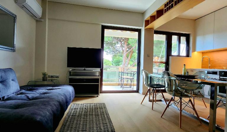 Zouberi Τwins Luxury Appartments(South) - Chambres d'hôtes Néa Mákri
