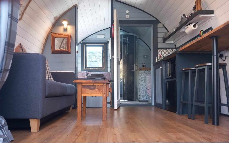 Etive Pod, West Highland Way Holidays - B&B Kinlochleven