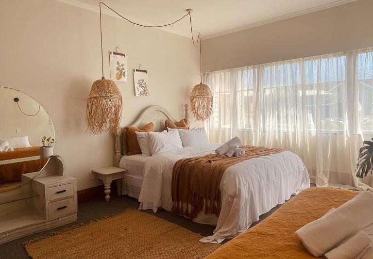 Revell St Beach Bungalow - B&B Hokitika