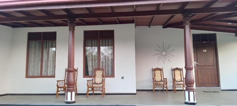 Bliss Lake, Holiday Bungalow, Thissawewa - Ferienwohnung Anuradhapura