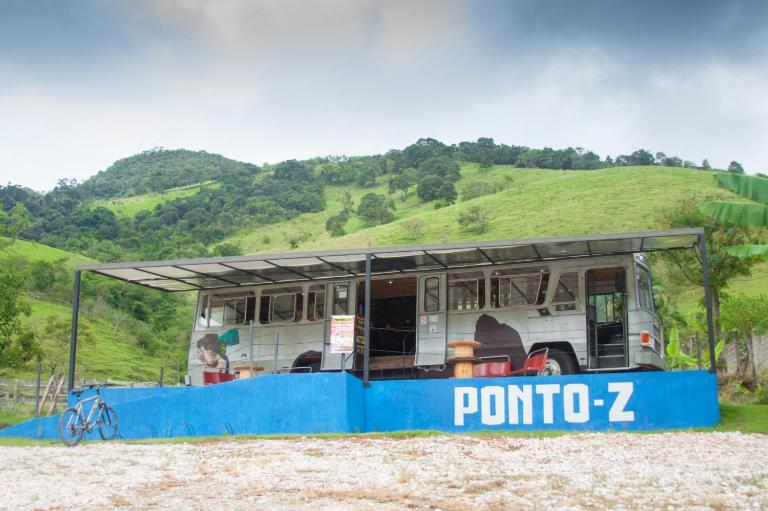 Chalé em Ônibus de 1975 - Ponto Z - B&B São Bento do Sapucaí