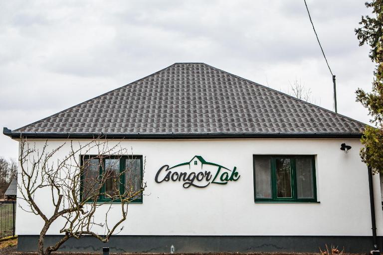 Csongor Lak - Ferienwohnung Nyíregyháza