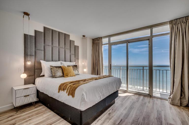 Amazing Newly Renovated Atlantica Condo on the 9th flloor - B&B Myrtle Beach