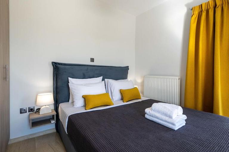 SkyHigh Haven - Ferienwohnung Kalamata
