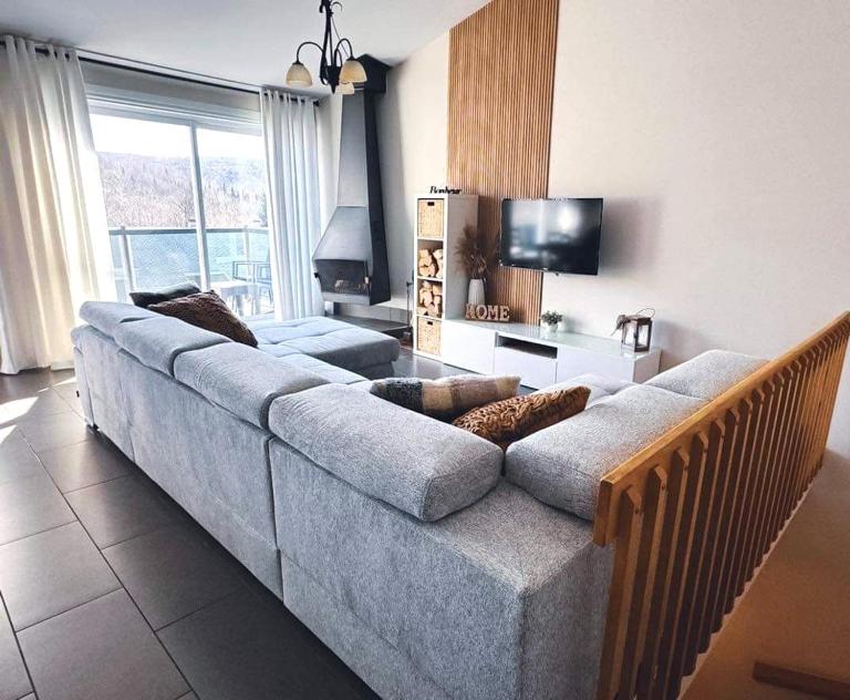Le Bionick 46 (CITQ 312093) - B&B Stoneham