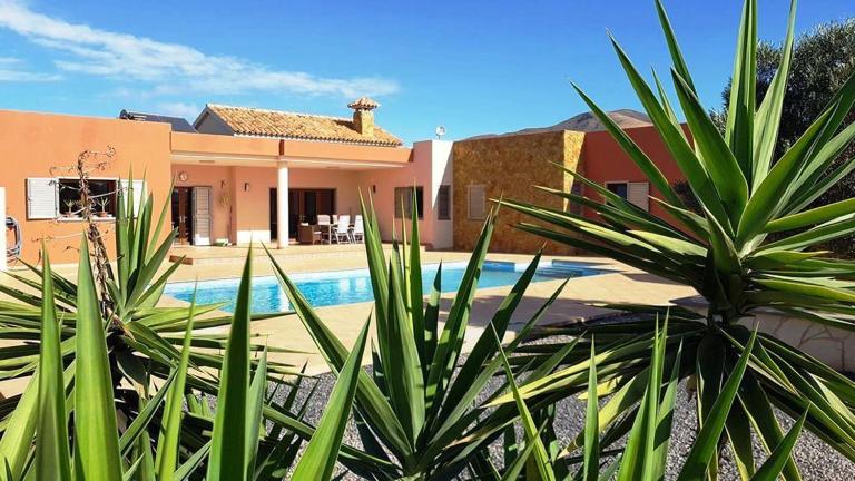 Finca El Lomo - Abseits vom Massentourismus - Ferienwohnung Triquivijate