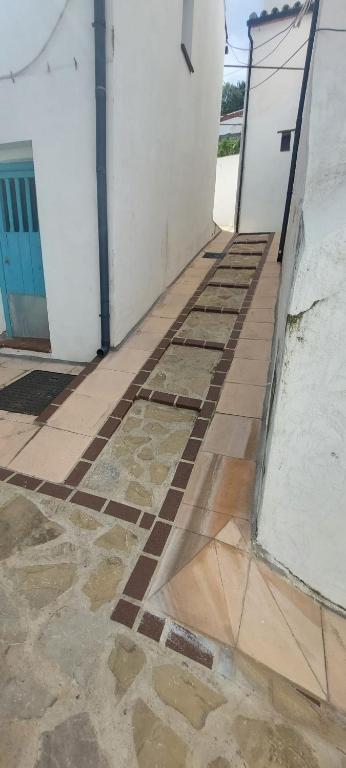 El callejón - B&B Benarrabá