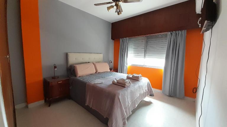 DEPARTAMENTO CENTRICO 2 DORMITORIOS CON COCHERA - Ferienwohnung San Luis