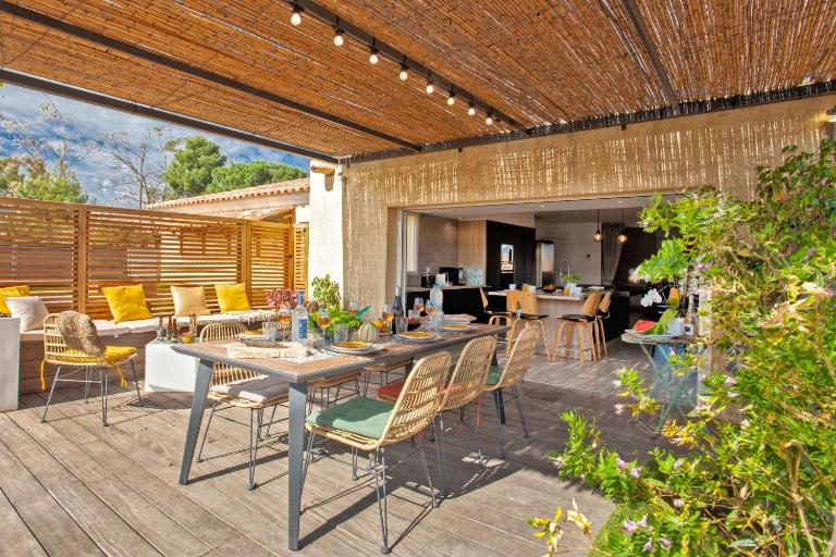 Appartement "Jasmin" 3 chambres avec grande terrasse 6 à 8 personnes - B&B Calvi