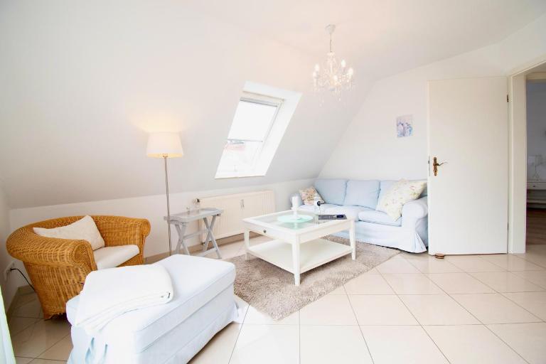 Villa Wilhelma Apartment A2 1 OG - Chambres d'hôtes Timmendorfer Strand