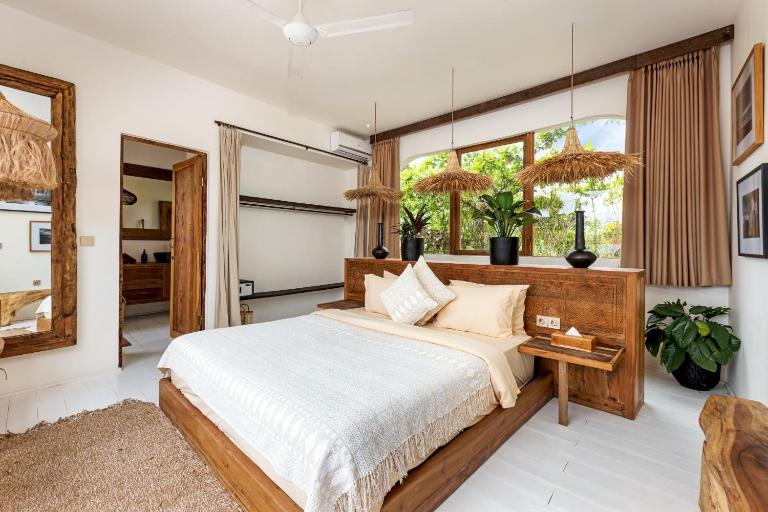 Villa Senya - Bali Bliss 3BR Mediterranean Escape with Private Pool, Stylish Retreat Between Seminyak & Canggu - B&B Kerobokan