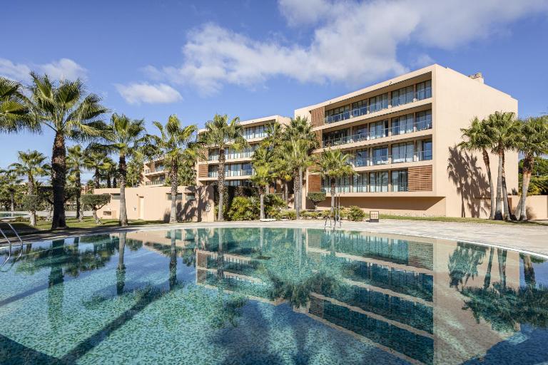 Hopstays - Vila das Lagoas - Salgados - Bed and Breakfast Albufeira