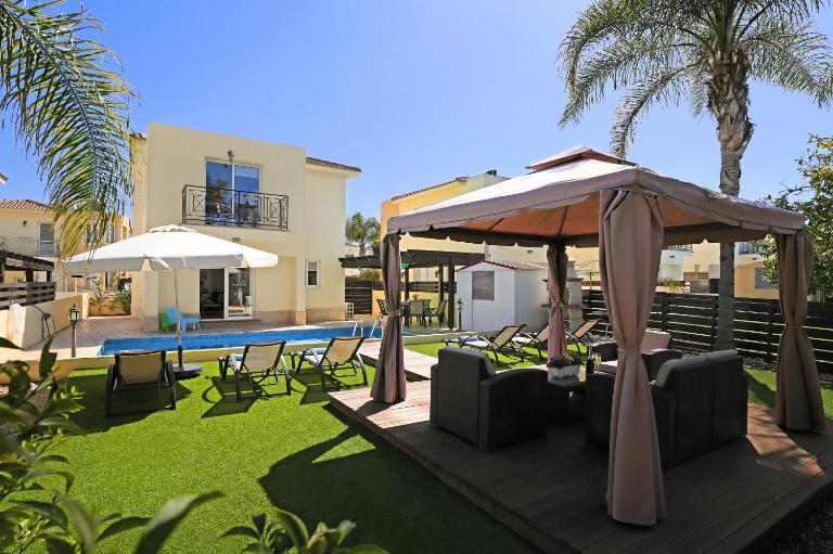Villa Crystalia - 350m from Kalamies Beach - Chambres d'hôtes Protaras