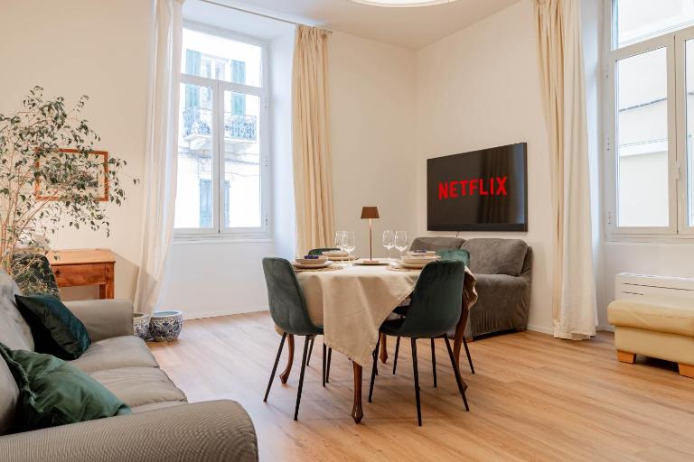 H11 [The King's Apartment] Ariston - Centro - B&B Sanremo