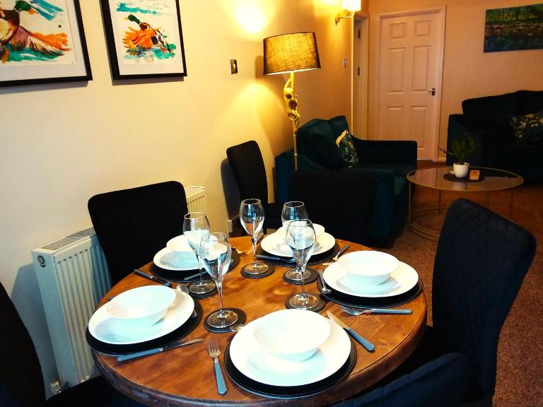 Westwood Drive - B&B Treharris