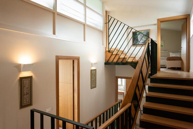 Villa - Sleeps 10 - Pool - Parking - Pool Table - B&B Athánatoi