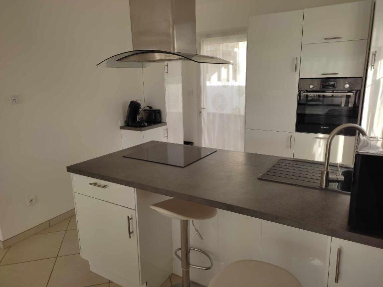 Maison dans quartier résidentiel - Ferienwohnung Givray