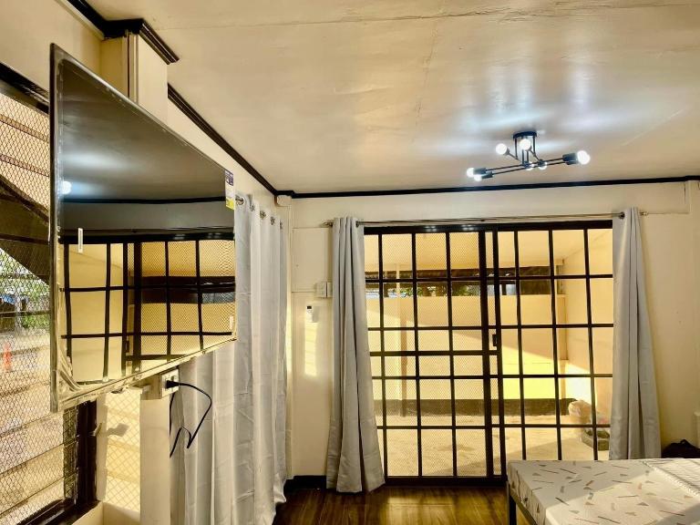 Maria Kulafu Studio Deluxe - B&B Masbate