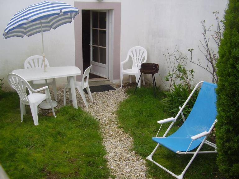 Maison paisible près de la côte à Locmaria, animaux admis - FR-1-418-252 - Chambres d'hôtes Locmaria