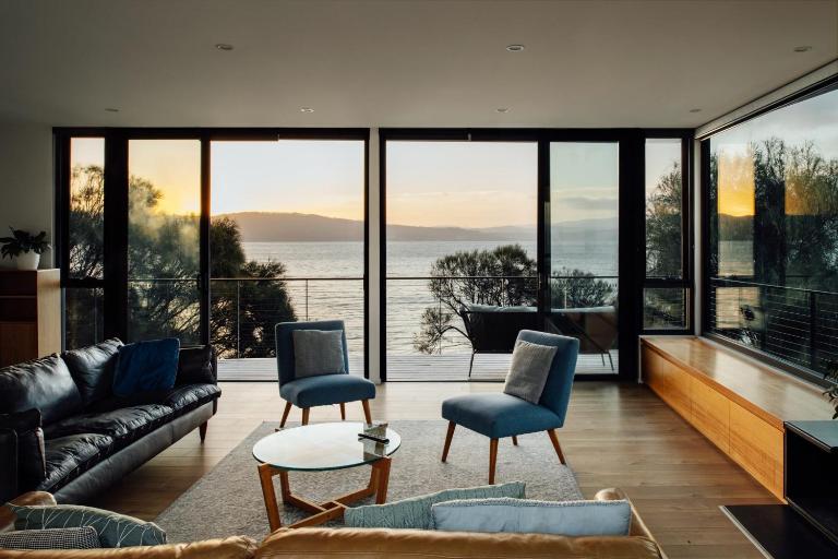 Blessington Beachside Retreat -38km to CBD - B&B South Arm