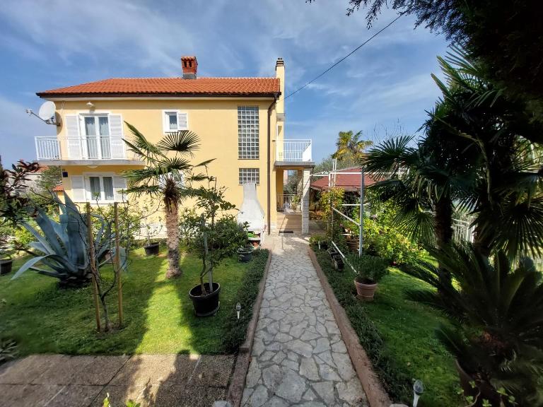 Apartments Maletić - B&B Malinska