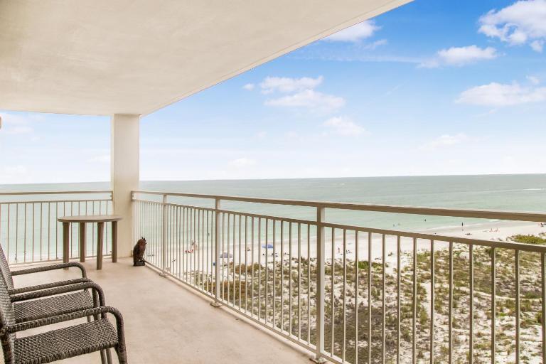 Endless Beach Views 2b 1.5b - Madeira Norte #513 - B&B St. Pete Beach