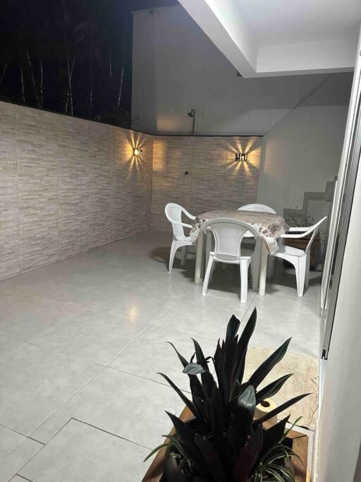 Ape Katy em Caiobá ao lado do boliche - B&B Matinhos