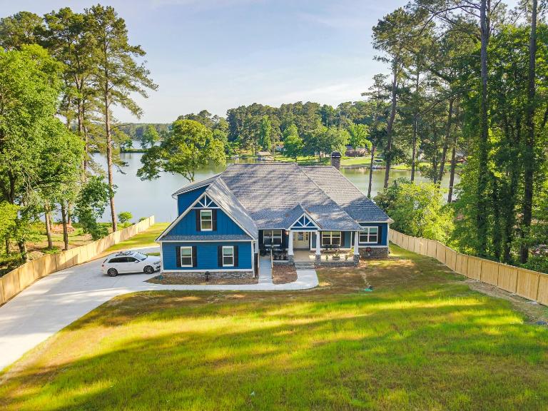 Luxury Lakefront Getaway Near Atlanta and Perfect for FIFA Visitors - Bed and Breakfast Jonesboro