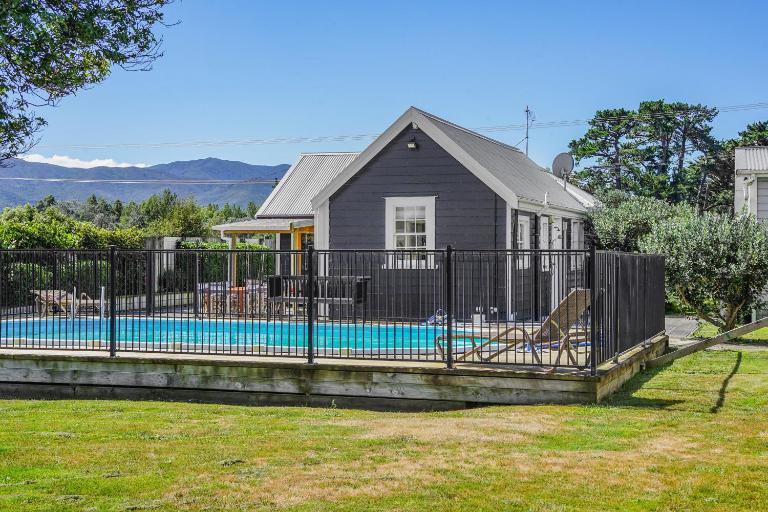 The Longwood Barn - Ferienwohnung Featherston