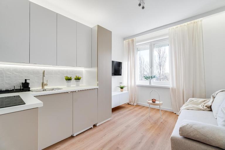 COMFISTAY Armii krajowej 16B - Near Central Station and Free parking - B&B Opole