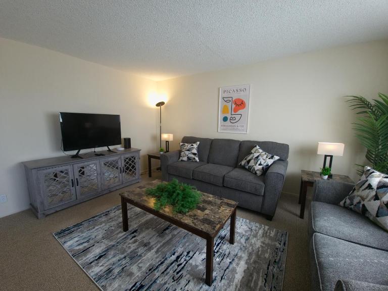 Castro Place in Downtown San Leandro - B&B San Leandro