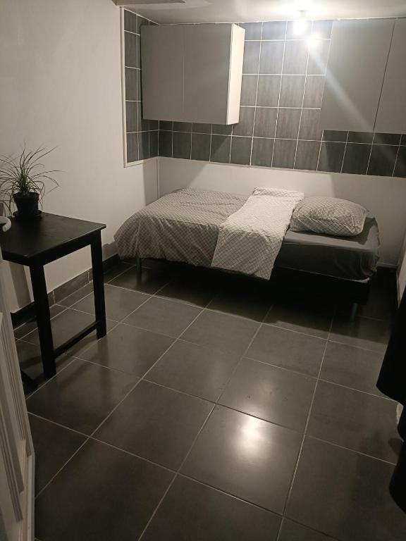 Tiny house - Gare Paris Aeroport - B&B Drancy