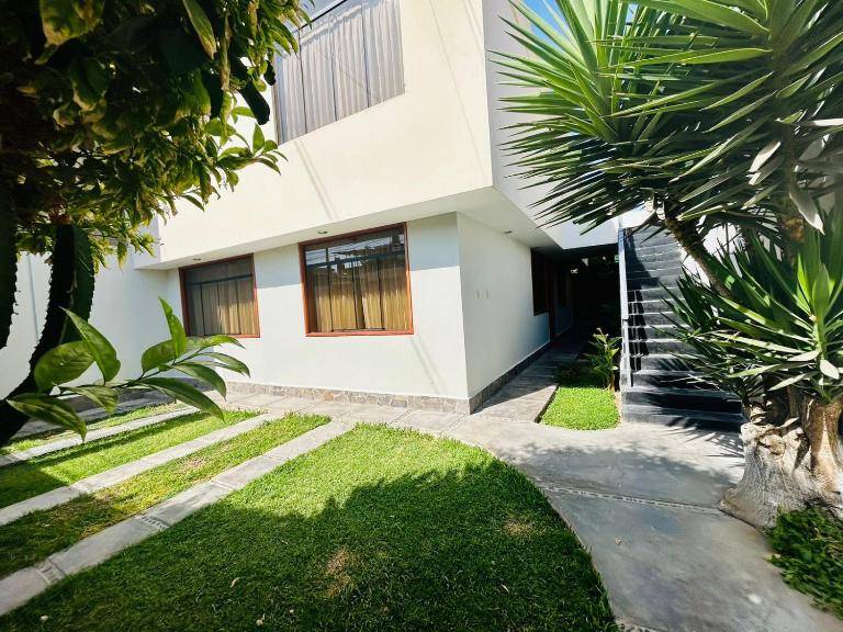 Villa Salluzzi Apart Hotel - B&B Tacna