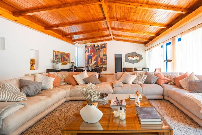 WHome Family Paradise, Exquisite Retreat for Holidays - B&B São Miguel de Rio Torto