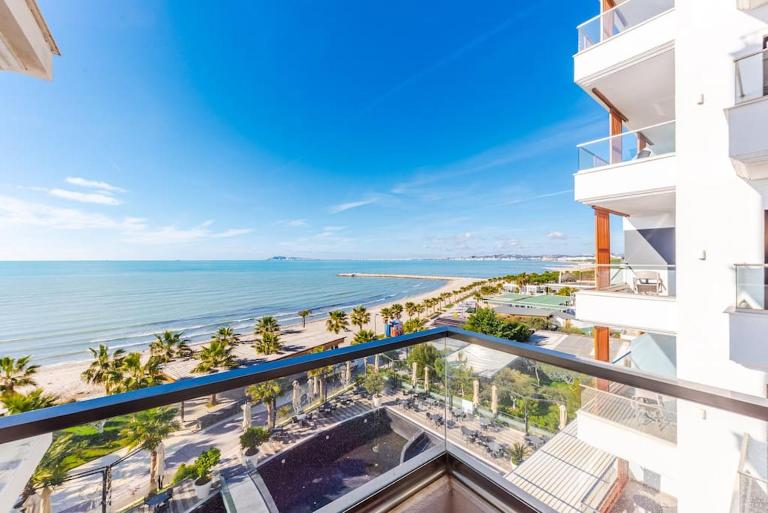 Seaview Luxury Suite by PS - Chambres d'hôtes Golem