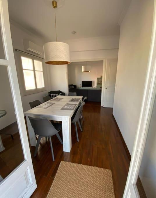 Apartment Caretta - B&B Karyófyto